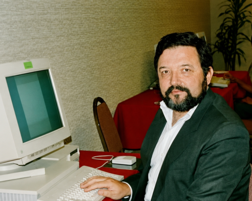 Quando um computador ocupava uma sala inteira, Renato Sabbatini já enxergava o futuro da Medicina