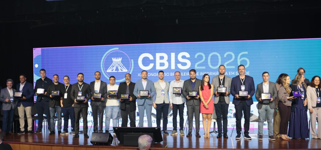SBIS entrega certificados a sistemas de registro eletrônico em saúde durante o CBIS 2026
